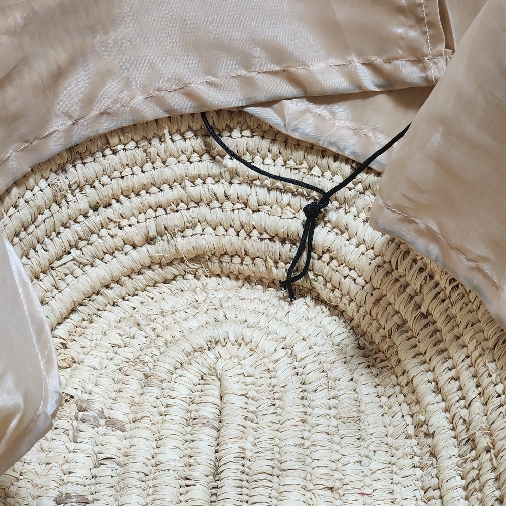 Hand-made faux leather handle straw basket bag - Picture 5 of 6